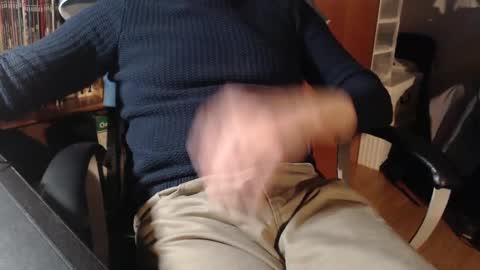 Snapshot of mpmimp chatting on 12-01-24, 05:35 mpmimp online show from 12-01-24, 05:35