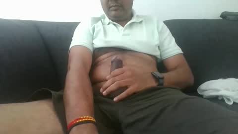 Snapshot of mpterm chatting on 10-24-25, 01:51 Rahul Nair online show from 10-24-25, 01:51