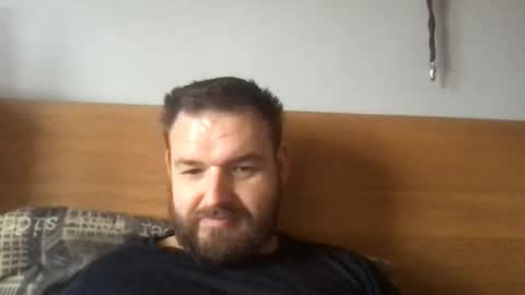 Snapshot of mr834565 chatting on 12-16-25, 02:11 mr834565 online show from 12-16-25, 02:11