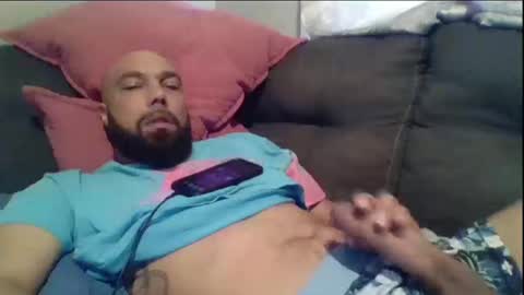 Snapshot of mr8plus chatting on 03-17-26, 09:51 Mr8 online show from 03-17-26, 09:51