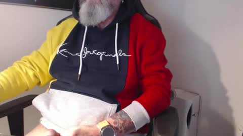 Snapshot of mr_boombastic2021 chatting on 10-10-25, 10:25 mr_boombastic2021 online show from 10-10-25, 10:25