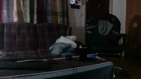 Snapshot of mr_happy12 chatting on 10-28-25, 03:21 mr_happy12 online show from 10-28-25, 03:21