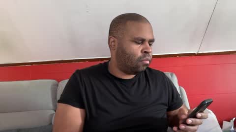 Snapshot of mr_irvin chatting on 04-05-26, 03:31 mr_irvin online show from 04-05-26, 03:31