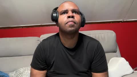 Snapshot of mr_irvin chatting on 06-03-26, 04:26 mr_irvin online show from 06-03-26, 04:26
