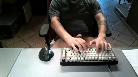 Snapshot of mr_kaa chatting on 05-24-26, 04:23 mr_kaa online show from 05-24-26, 04:23