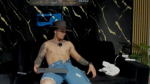 mr_maximo online show from 03-24-26, 04:28