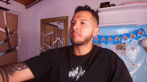 MIKEE online show from 09-24-25, 03:10