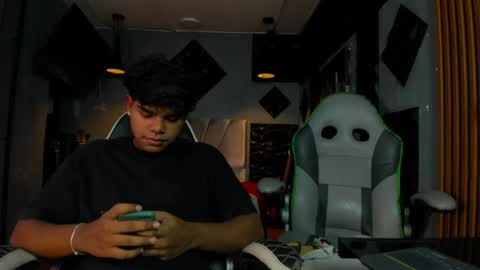 mr_mois online show from 07-24-26, 06:11