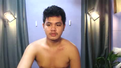 mr_olivercummerx online show from 10-21-25, 01:39