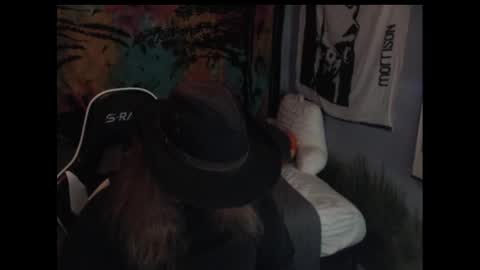 mr_strawberry online show from 10-07-25, 04:53