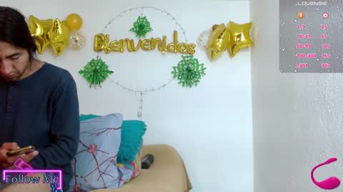 Snapshot of mrandmrs666999 chatting on 01-31-25, 04:06 Mrandmrs666999 online show from 01-31-25, 04:06