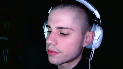 Snapshot of mrbepsik chatting on 02-15-26, 09:33 Mr Roman online show from 02-15-26, 09:33