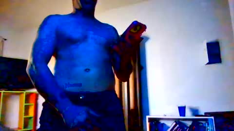 Snapshot of mrbigfitzwell chatting on 08-02-26, 04:11 mrbigfitzwell online show from 08-02-26, 04:11