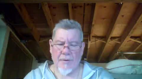 Snapshot of mrblade666 chatting on 05-04-26, 10:28 mrblade666 online show from 05-04-26, 10:28