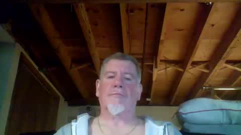 Snapshot of mrblade666 chatting on 05-08-26, 10:48 mrblade666 online show from 05-08-26, 10:48