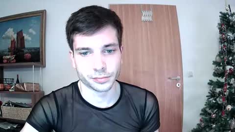 Snapshot of mrboyyyy chatting on 12-21-24, 08:54 ... online show from 12-21-24, 08:54