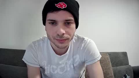 Snapshot of mrboyyyy chatting on 02-01-25, 11:32 ... online show from 02-01-25, 11:32