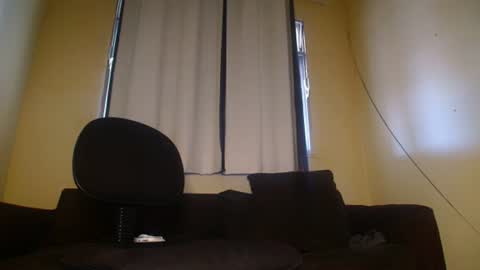 Snapshot of mrbrown_strong chatting on 06-22-26, 03:31 mr brown online show from 06-22-26, 03:31
