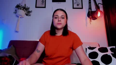 Laura online show from 11-26-25, 11:17