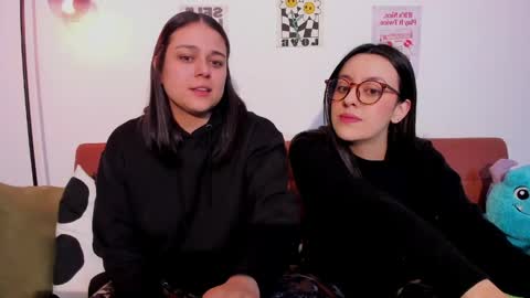 Laura online show from 06-01-26, 04:25
