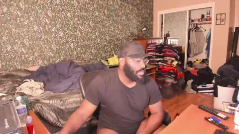 Chuck Daily online show from 05-08-26, 06:08