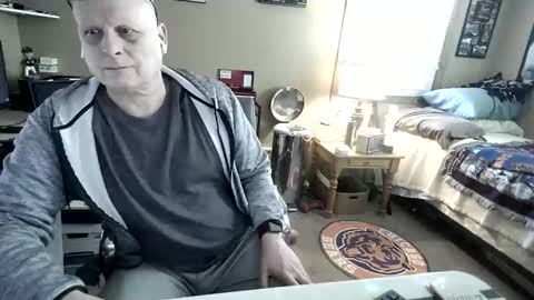 MrClean55 online show from 12-19-25, 04:58