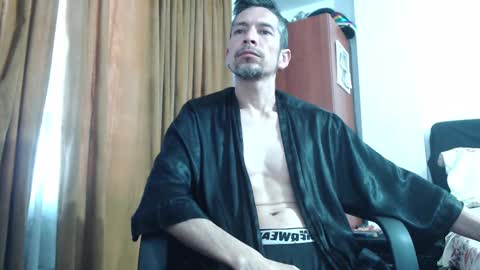 Snapshot of mrcock_col chatting on 01-18-25, 11:43 mrcock_col online show from 01-18-25, 11:43