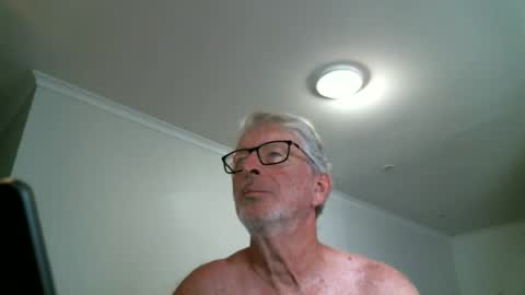 Snapshot of mrcreek1531 chatting on 06-14-26, 02:09 mrcreek1531 online show from 06-14-26, 02:09