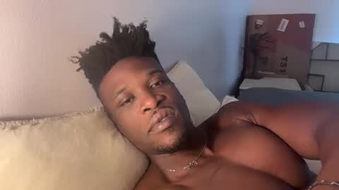 Snapshot of mrdaddyblackni9e chatting on 11-11-25, 01:33 Daddy Nine online show from 11-11-25, 01:33