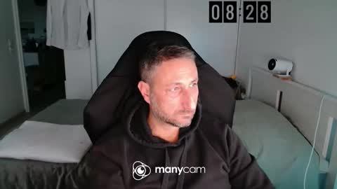 mrdr0o0o online show from 12-23-25, 07:28