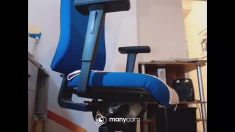 Snapshot of mrduplo1975 chatting on 02-10-26, 06:12 MrJohnsen1975 online show from 02-10-26, 06:12