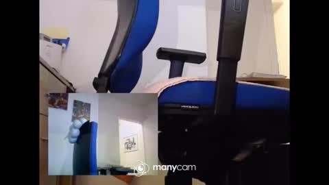 Snapshot of mrduplo1975 chatting on 02-25-26, 06:17 MrJohnsen1975 online show from 02-25-26, 06:17