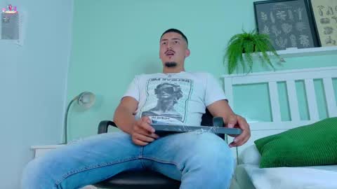 Mr Fox online show from 09-27-25, 07:41