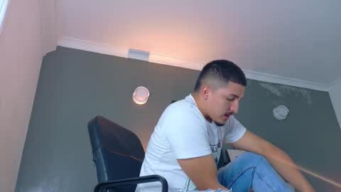 Mr Fox online show from 11-01-25, 07:16