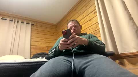 Snapshot of mrhandsome_1 chatting on 06-05-26, 01:06 mrhandsome_1 online show from 06-05-26, 01:06