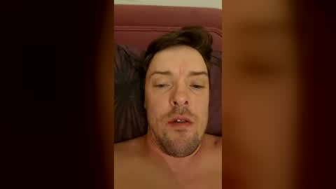 Snapshot of mrjames1995 chatting on 08-04-26, 02:26 mrjames1995 online show from 08-04-26, 02:26