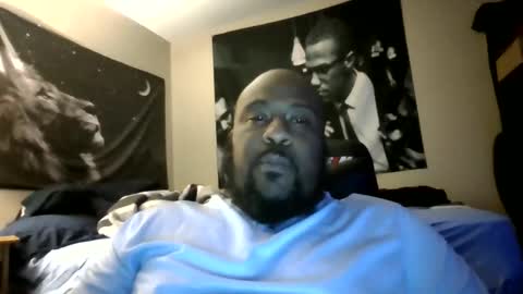Snapshot of mrknowpussy chatting on 06-09-26, 06:03 mrknowpussy online show from 06-09-26, 06:03