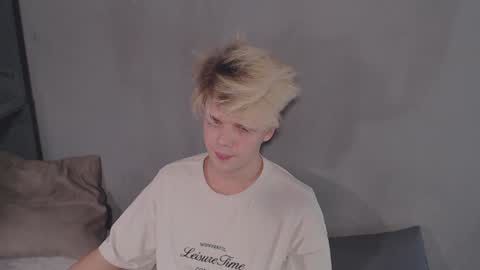 mr leo online show from 12-03-24, 08:39