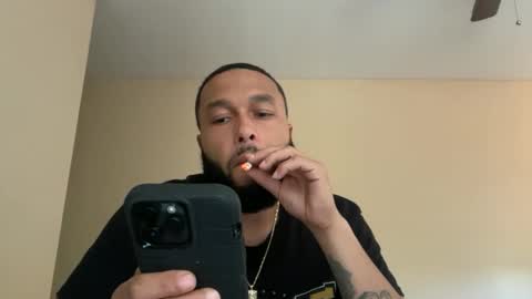 Snapshot of mrnuts24 chatting on 09-28-25, 06:13 mrnuts24 online show from 09-28-25, 06:13