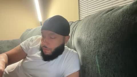 Snapshot of mrnuts24 chatting on 10-27-25, 01:42 mrnuts24 online show from 10-27-25, 01:42