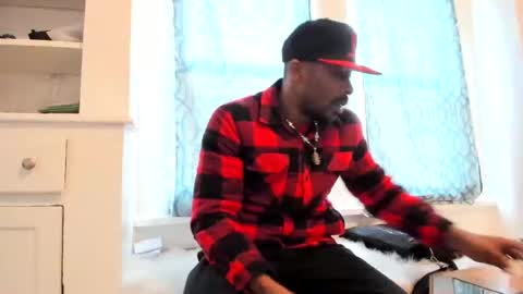 mromg007 online show from 12-24-24, 03:58