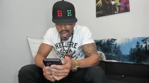 mromg007 online show from 02-18-25, 08:58