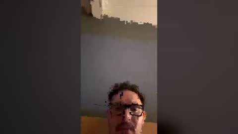 Snapshot of mrrobogoodtime187 chatting on 06-12-26, 03:16 mrrobogoodtime187 online show from 06-12-26, 03:16
