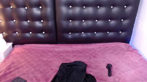 Snapshot of mrs_buttocks chatting on 02-01-25, 07:23 mrs_buttocks online show from 02-01-25, 07:23