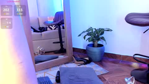 Griseld   online show from 02-05-25, 10:33