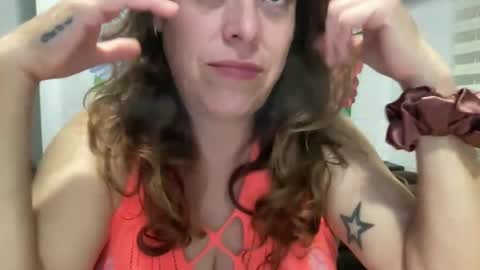 Snapshot of mrs_kinkie chatting on 12-06-24, 12:02 mrs_kinkie online show from 12-06-24, 12:02