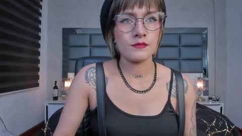 Regina online show from 05-29-26, 03:26