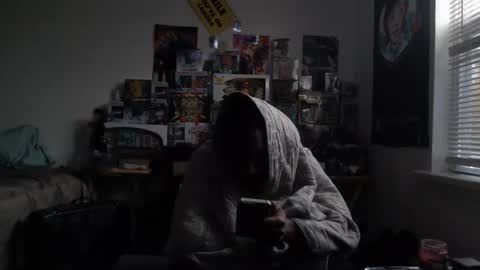 Snapshot of mrsoonicexrated chatting on 02-15-25, 12:01 mrsoonicexrated online show from 02-15-25, 12:01