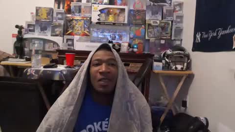 Snapshot of mrsoonicexrated chatting on 02-18-25, 06:48 mrsoonicexrated online show from 02-18-25, 06:48