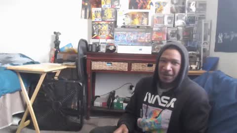 Snapshot of mrsoonicexrated chatting on 03-12-25, 02:34 mrsoonicexrated online show from 03-12-25, 02:34